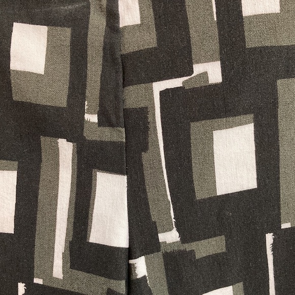 Krazy Larry size 10 pull on geometric pattern pants. - Picture 3 of 6